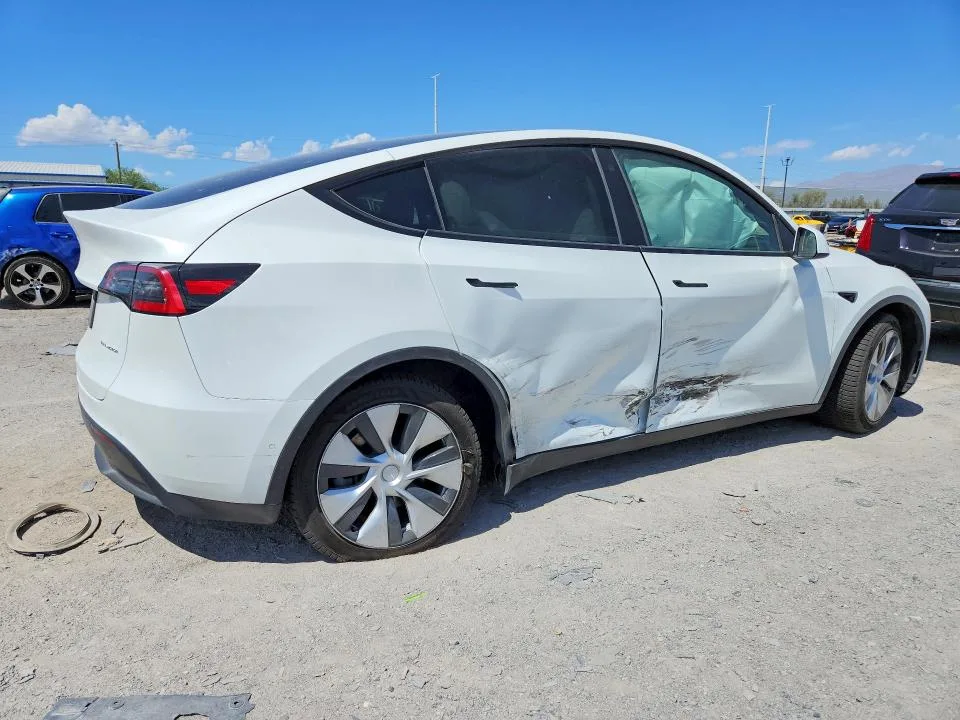 5YJYGDEE5MF146220 — 2021 TESLA MODEL Y photo 3