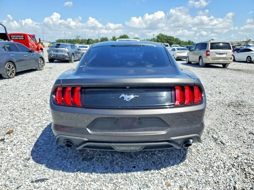 1FA6P8TH1J5179228 — 2018 FORD MUSTANG photo 6