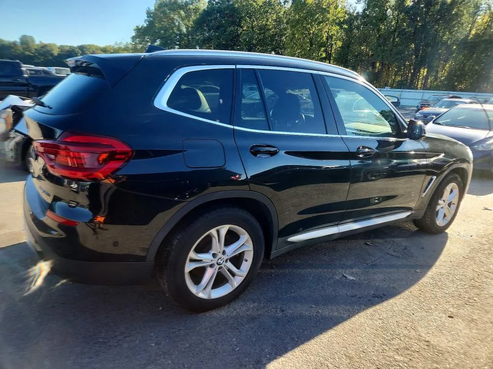 5UXTY5C05M9E22332 — 2021 BMW X3 photo 3
