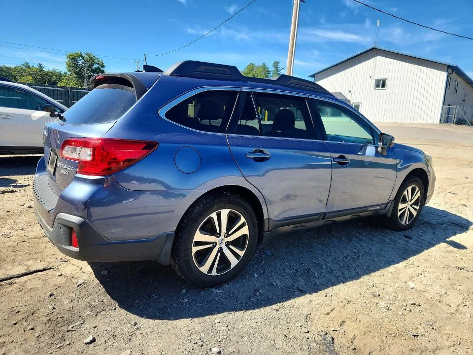 4S4BSENCXJ3358012 — 2018 SUBARU OUTBACK photo 3
