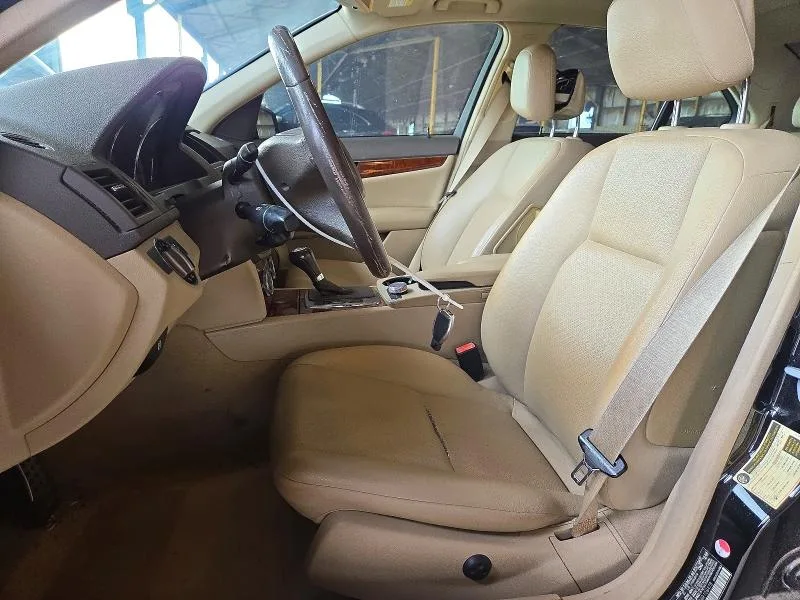 WDDGF5EB0AR108478 — 2010 MERCEDES-BENZ C photo 7