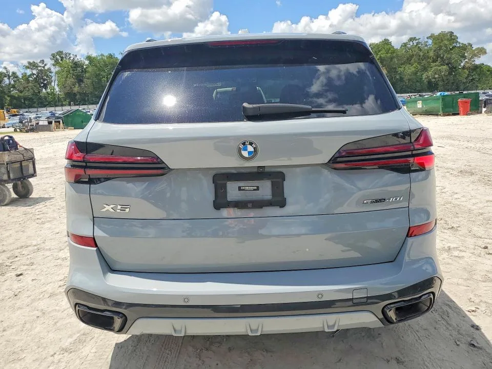 5UX13EU08R9S43985 — 2024 BMW X5 photo 6