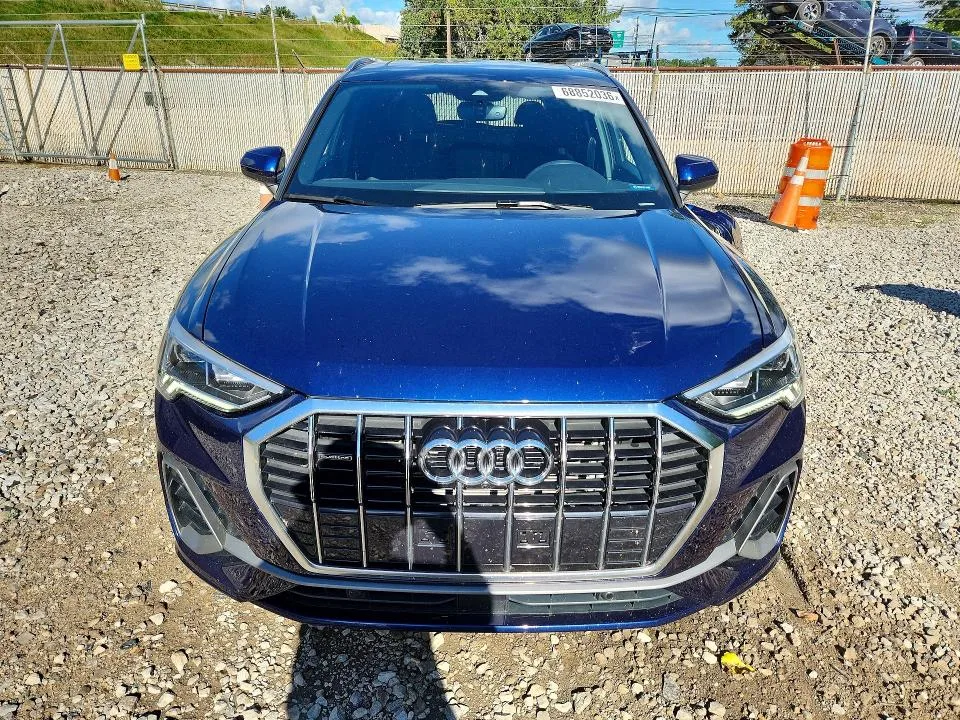 WA1EECF39N1148122 — 2022 AUDI Q3 photo 5