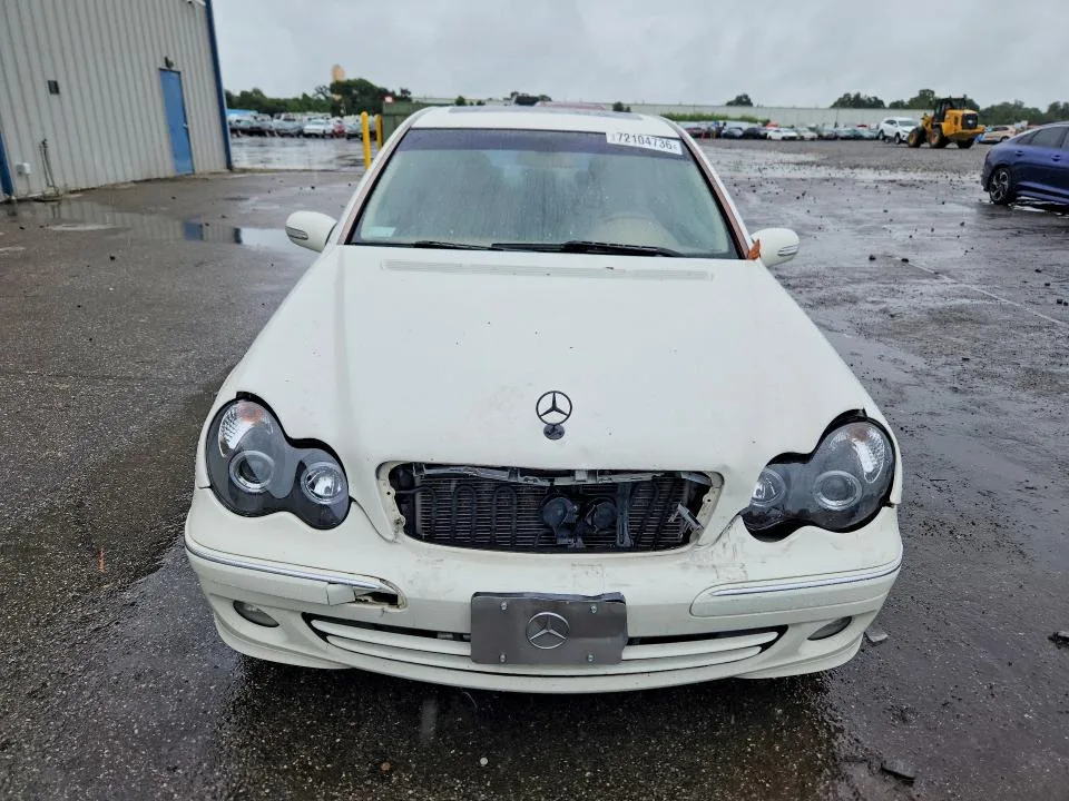 WDBRF92H57F876131 — 2007 MERCEDES-BENZ C photo 5