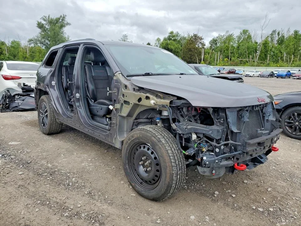 1C4RJFLG3LC347258 — 2020 JEEP GRAND CHEROKEE photo 4