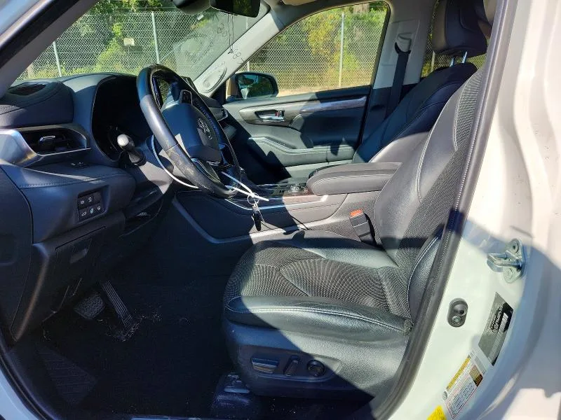 5TDDZRBH6MS066537 — 2021 TOYOTA HIGHLANDER photo 7