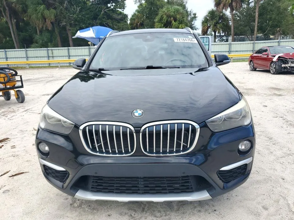 WBXHU7C56K5N49783 — 2019 BMW X1 photo 5