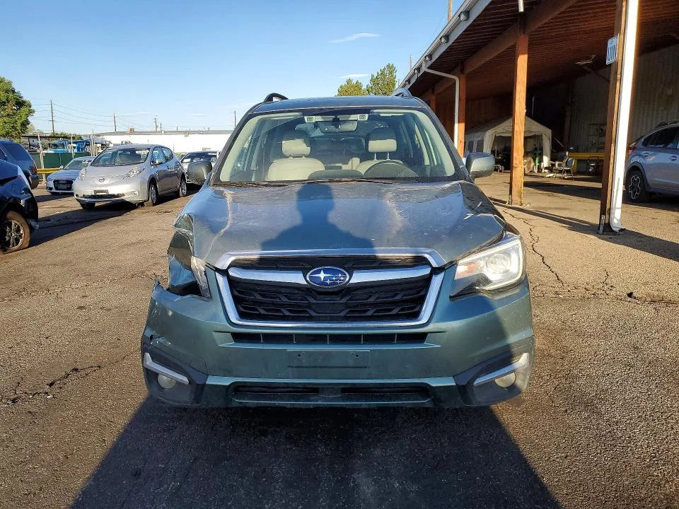 JF2SJARC1HH537239 — 2017 SUBARU FORESTER photo 5