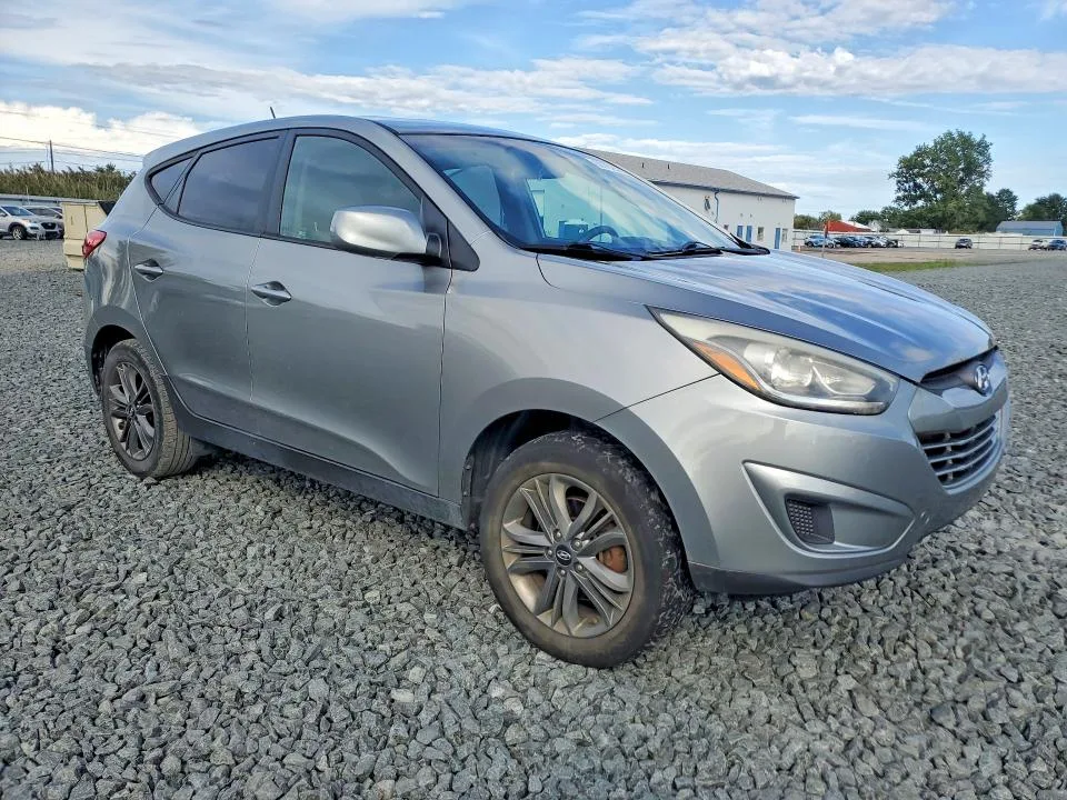 KM8JTCAF0FU989933 — 2015 HYUNDAI TUCSON photo 4
