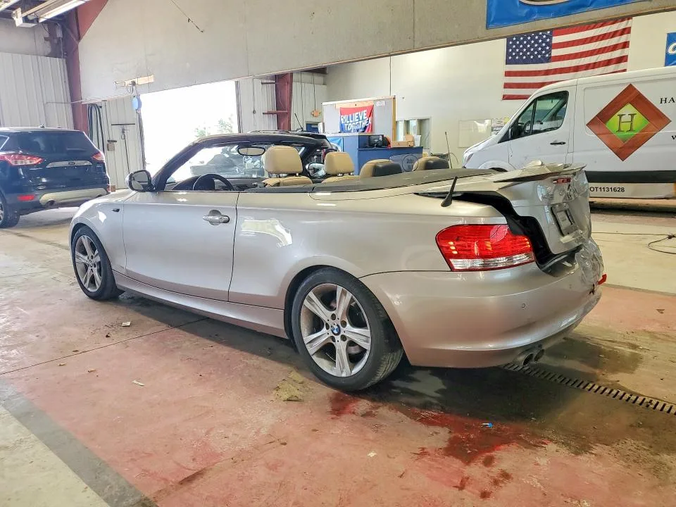 WBAUN1C50BVH82631 — 2011 BMW 128 photo 2