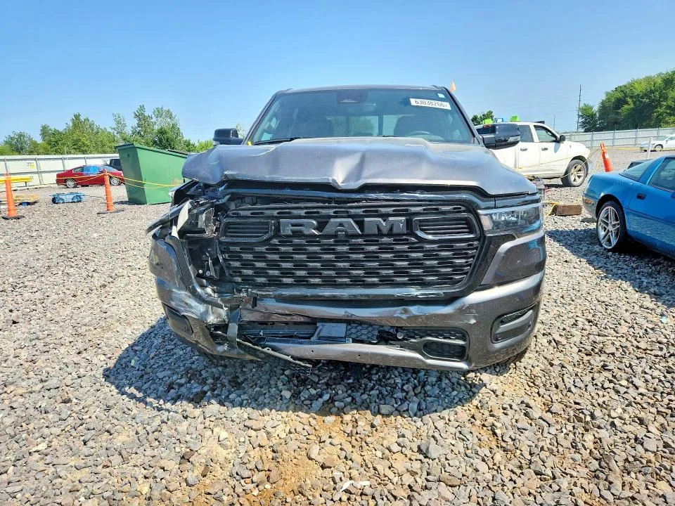 1C6RRFFG4SN704445 — 2025 RAM 1500 photo 5