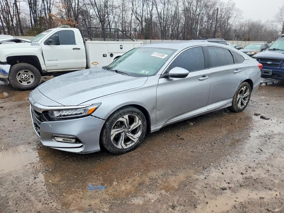 1HGCV1F58KA171083 — 2019 HONDA ACCORD