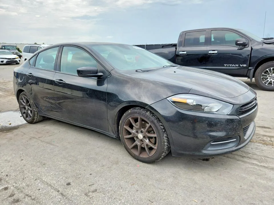 1C3CDFAAXGD549093 — 2016 DODGE DART photo 4