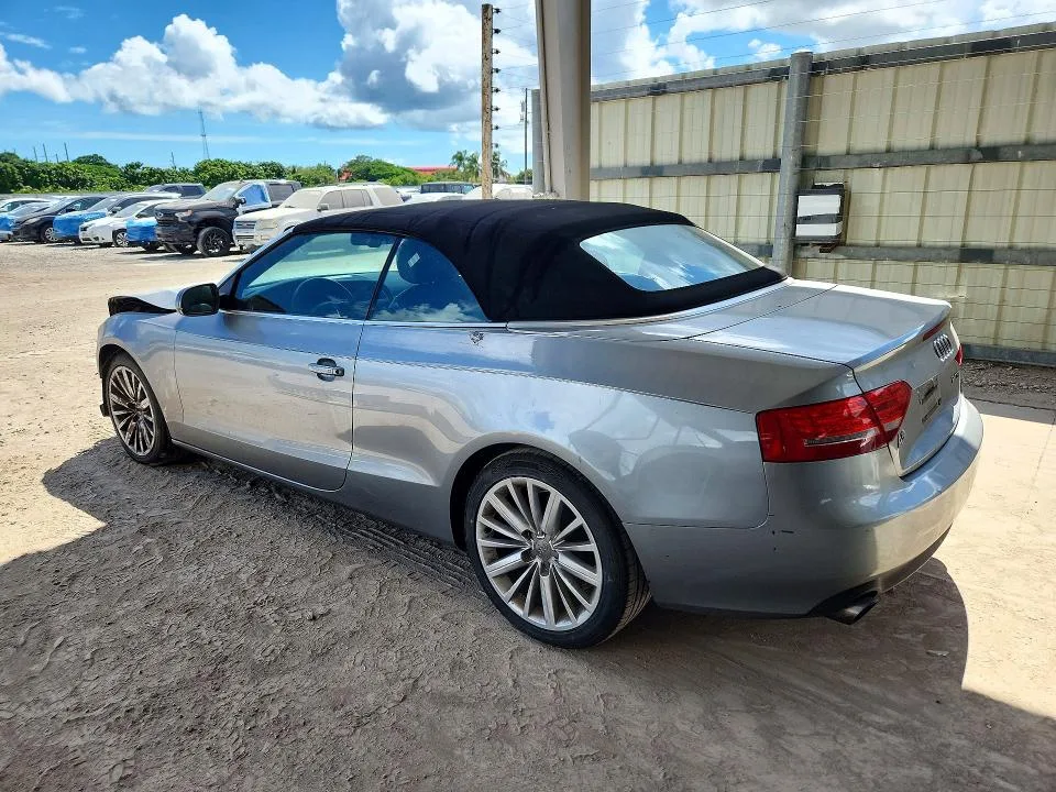 WAUJFAFH5BN016204 — 2011 AUDI A5 photo 2