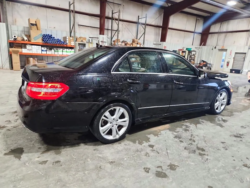 WDDHF5KBXDA666687 — 2013 MERCEDES-BENZ E photo 3