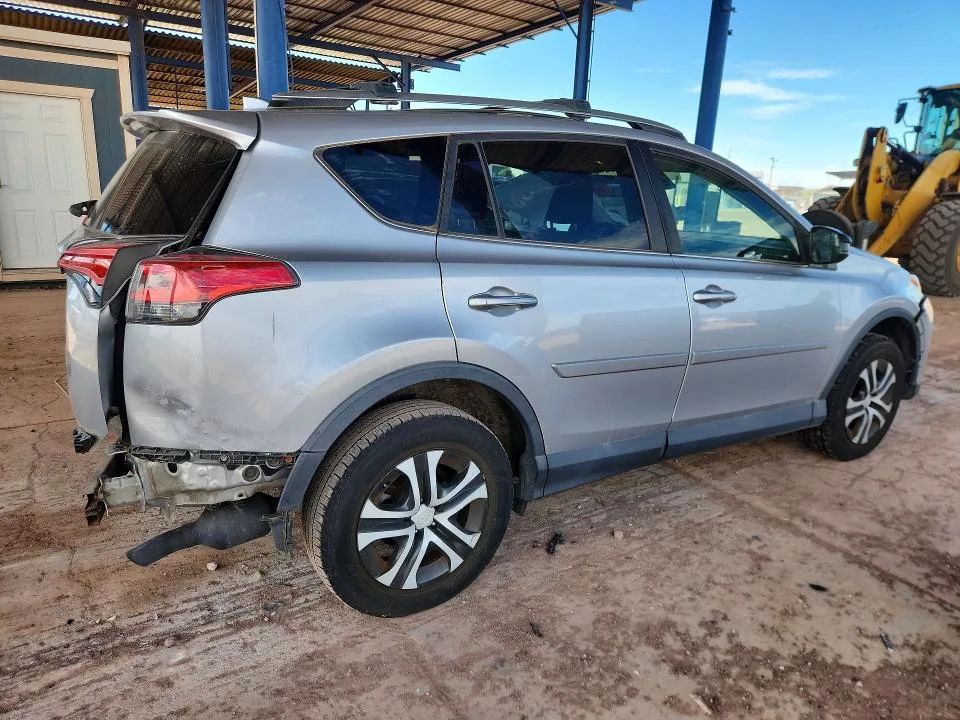 2T3ZFREV4HW345358 — 2017 TOYOTA RAV4 photo 3