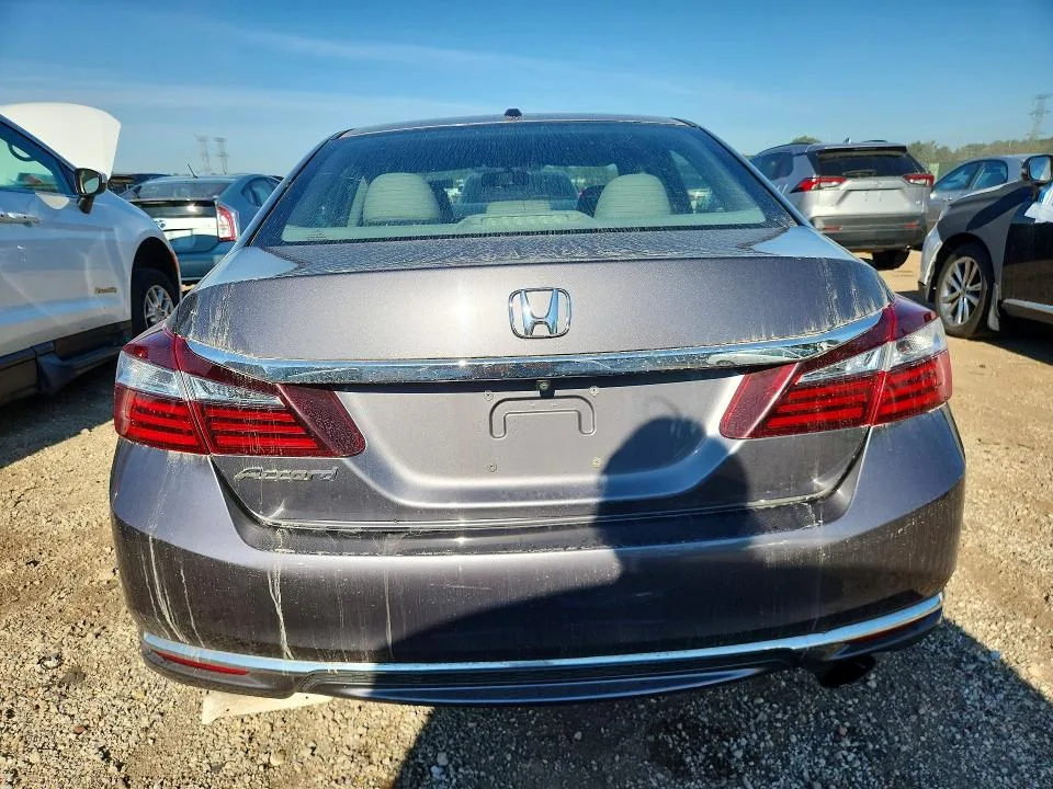1HGCR2F88HA049711 — 2017 HONDA ACCORD photo 6