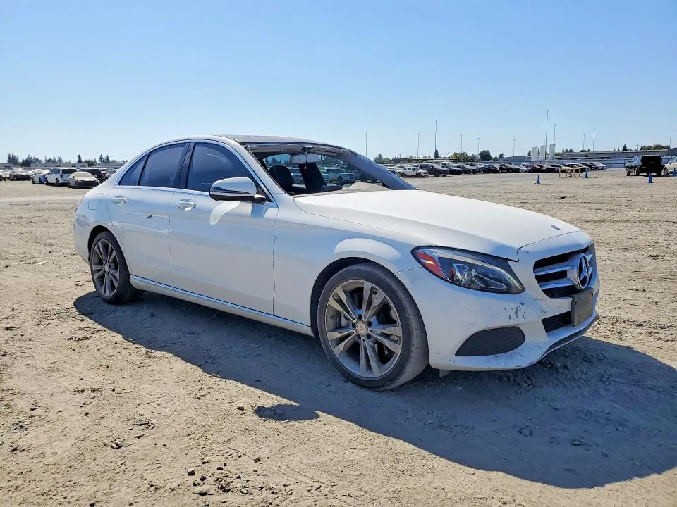 55SWF4JB6HU188731 — 2017 MERCEDES-BENZ C photo 4