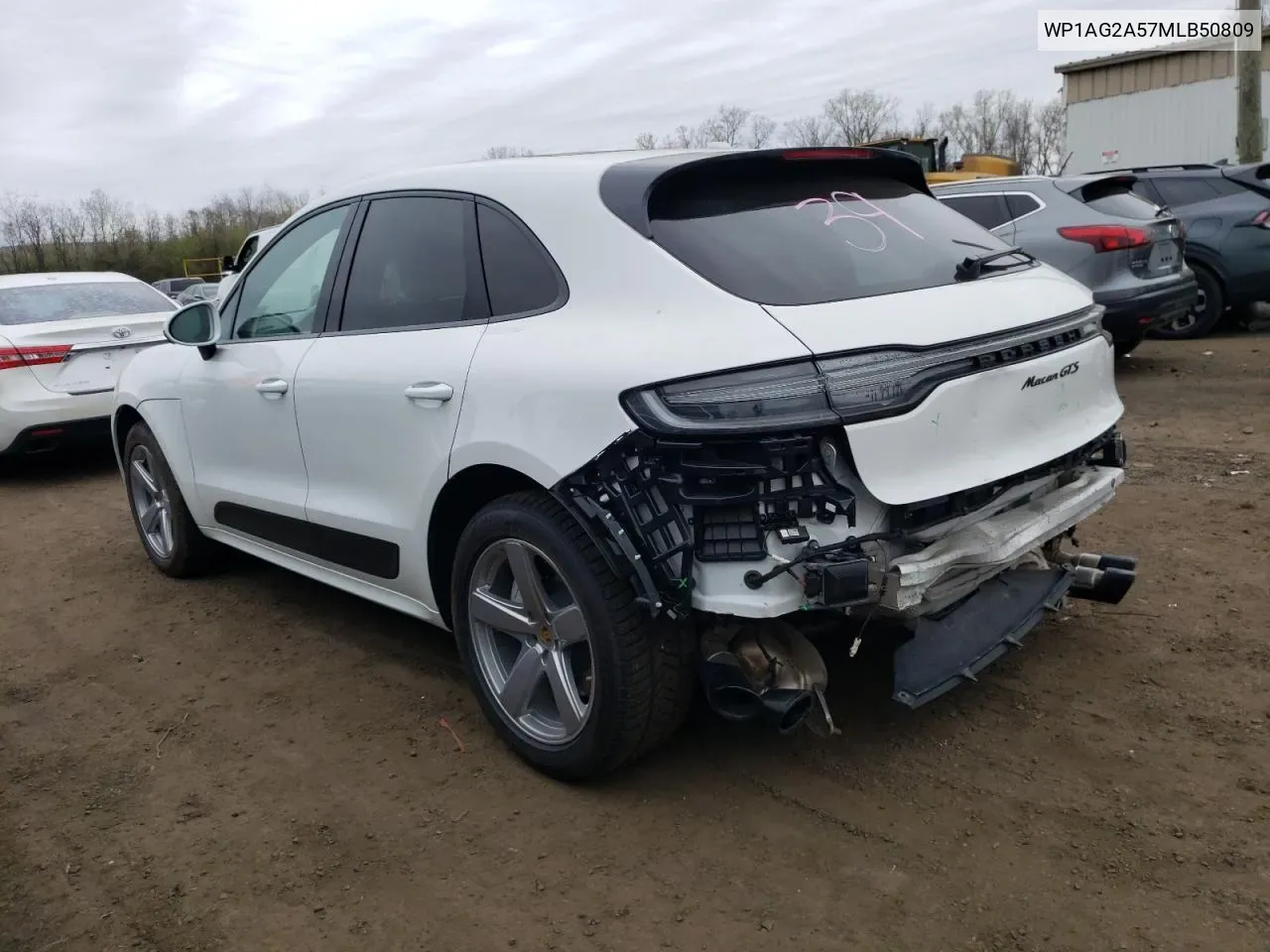 WP1AG2A57MLB50809 — 2021 PORSCHE Macan photo 3