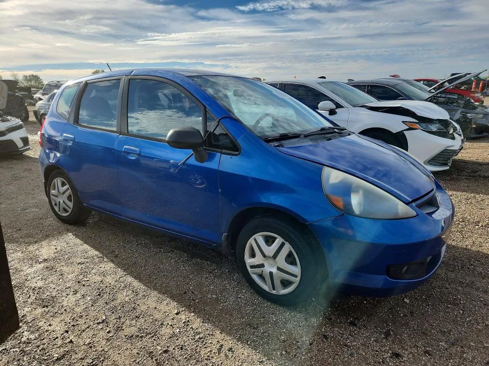 JHMGD38457S026280 — 2007 HONDA FIT photo 4