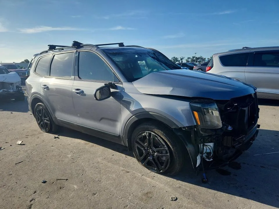 5XYP5DGC8RG440935 — 2024 KIA TELLURIDE photo 4
