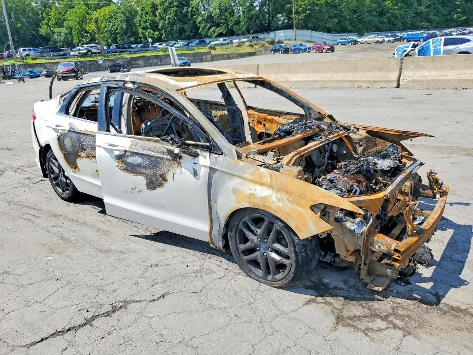 3FA6P0HRXDR101938 — 2013 FORD FUSION photo 4