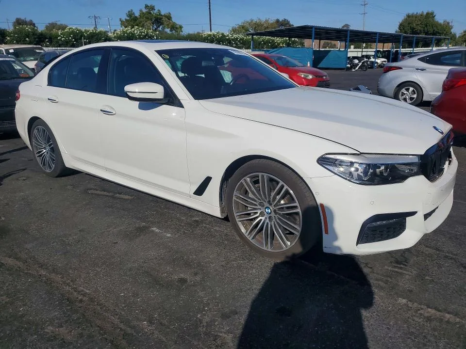 WBAJE5C51JG918291 — 2018 BMW 540 photo 4