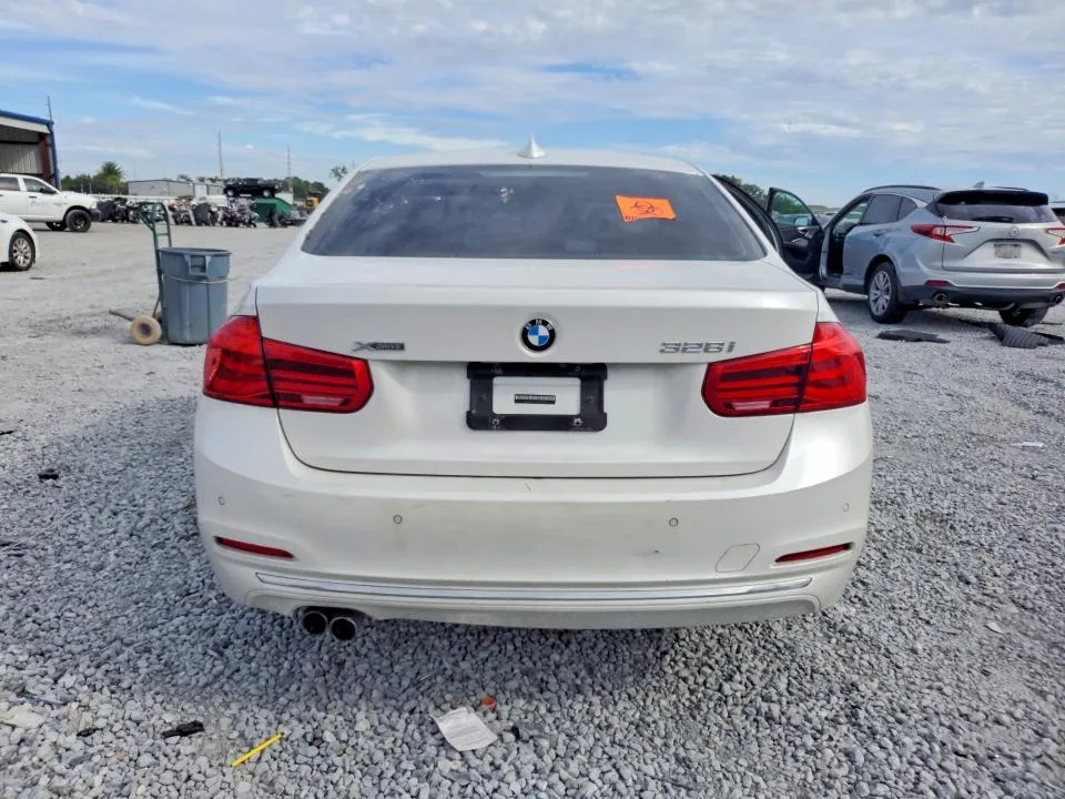 WBA8E3G51GNU04748 — 2016 BMW 328 photo 6