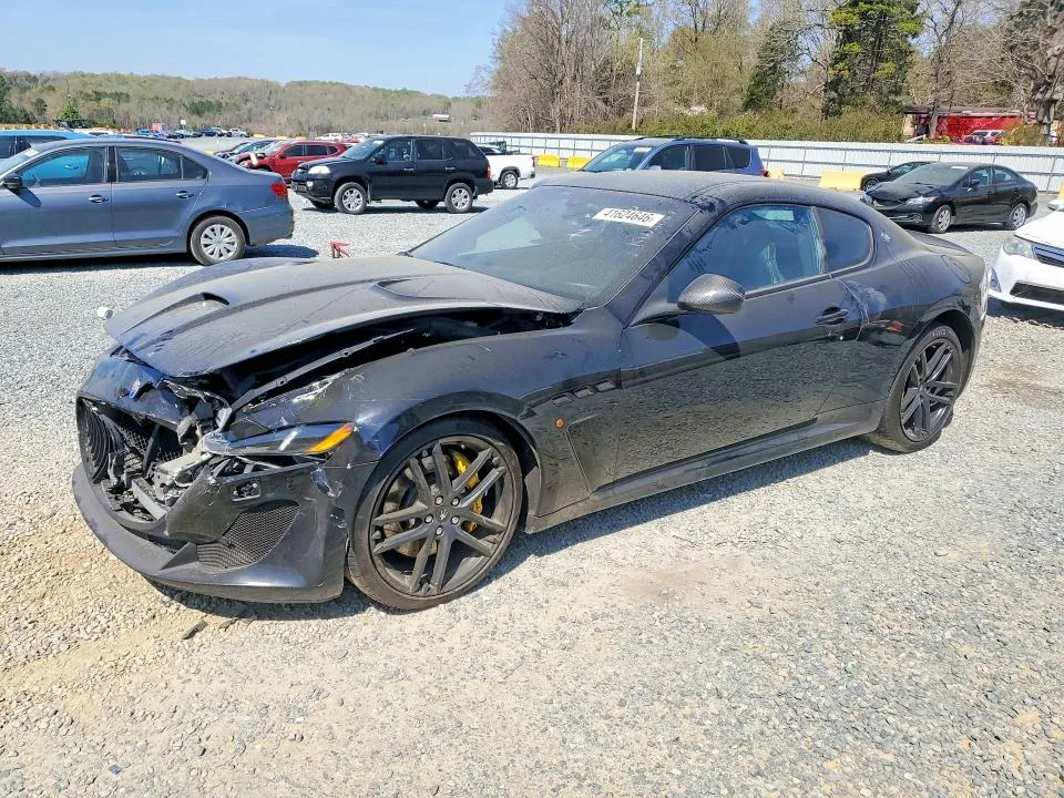 ZAM45VLA1E0078049 — 2014 MASERATI GRANTURISMO