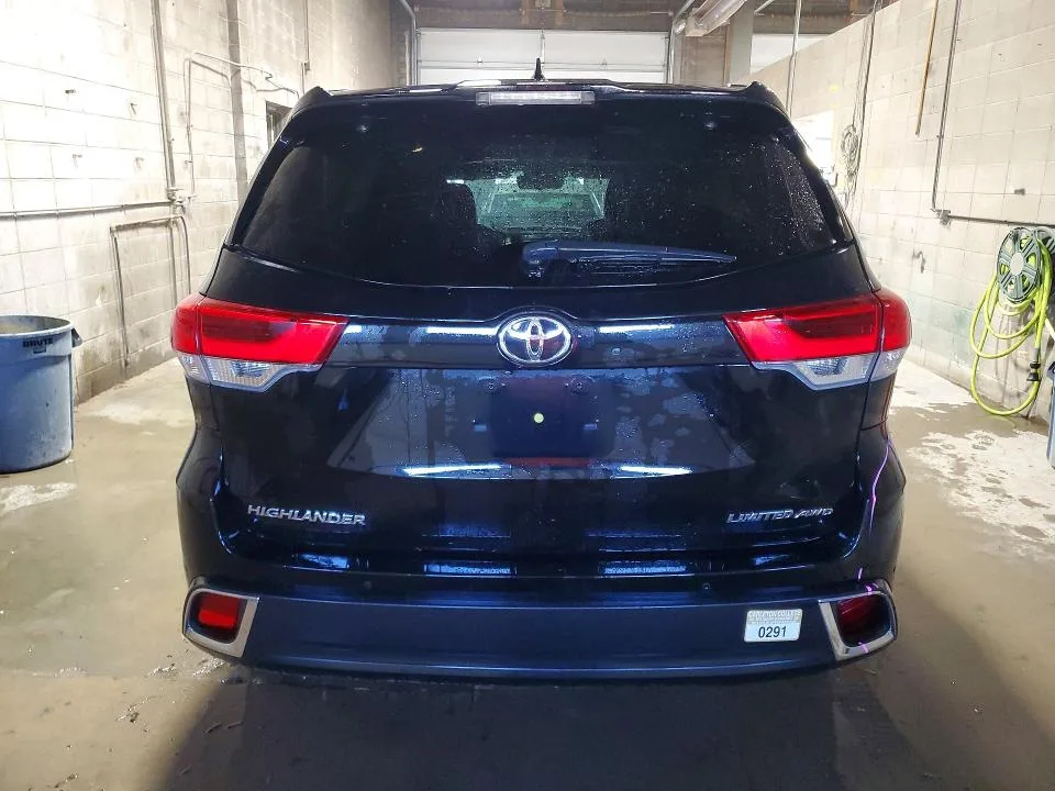 5TDDZRFHXJS883242 — 2018 TOYOTA HIGHLANDER photo 6