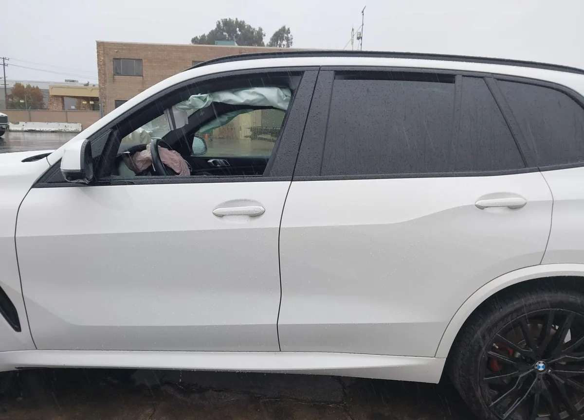 5UXCR6C06P9R21631 — 2023 BMW X5 photo 12
