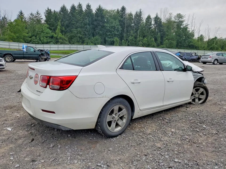 1G11C5SL8FF215169 — 2015 CHEVROLET MALIBU photo 3