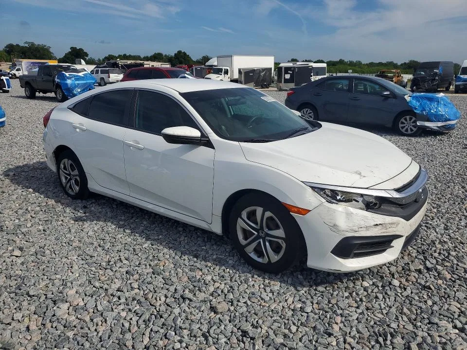19XFC2F59HE071796 — 2017 HONDA CIVIC photo 4