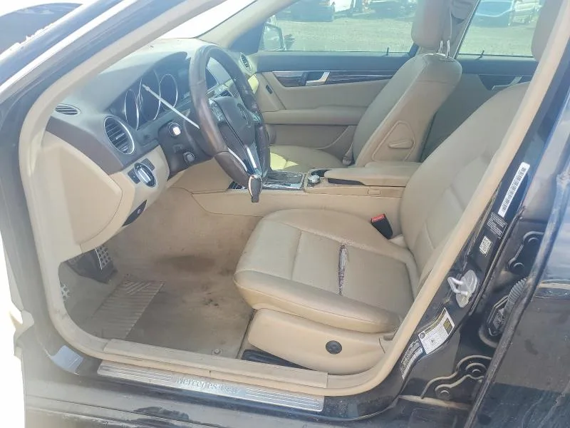 WDDGF4HB3EG257149 — 2014 MERCEDES-BENZ C photo 7