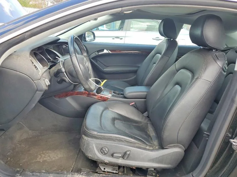 WAULFAFR6BA008556 — 2011 AUDI A5 photo 7