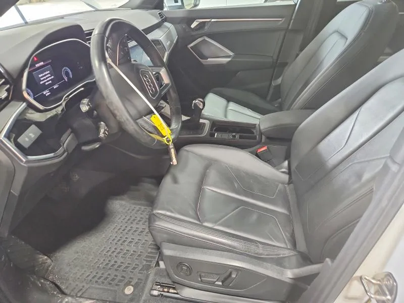 WA1EECF38M1152340 — 2021 AUDI Q3 photo 7
