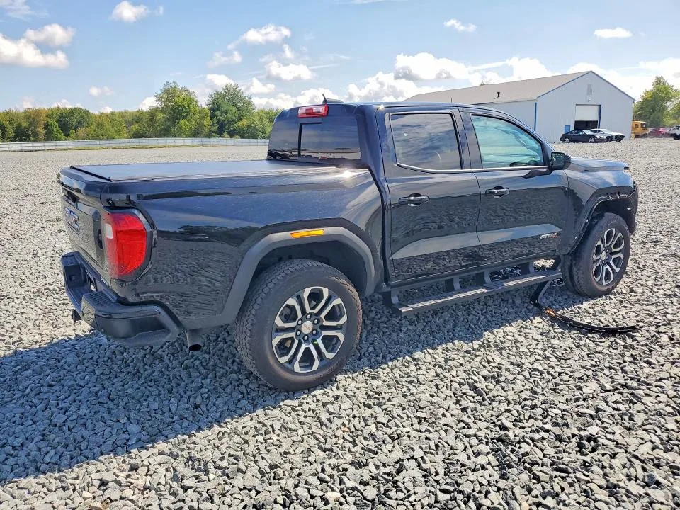 1GTP6DEK2R1315274 — 2024 GMC CANYON photo 3