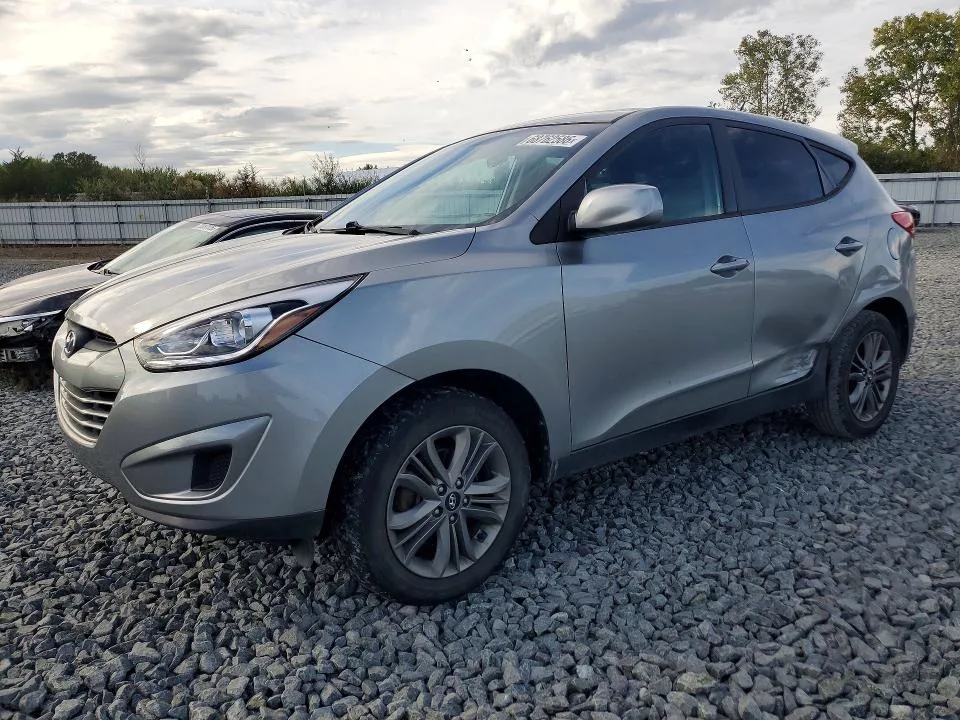 KM8JTCAF0FU989933 — 2015 HYUNDAI TUCSON