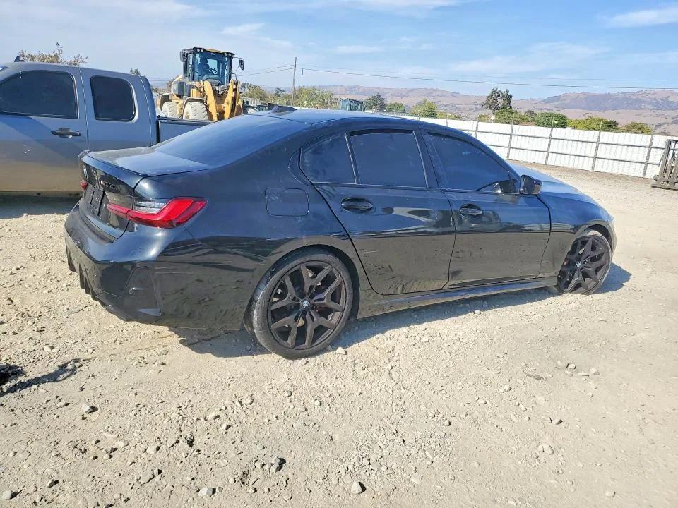 3MW59FT09S8F14171 — 2025 BMW M340I photo 3
