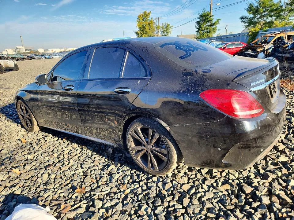 55SWF6EB2JU262402 — 2018 MERCEDES-BENZ C photo 2