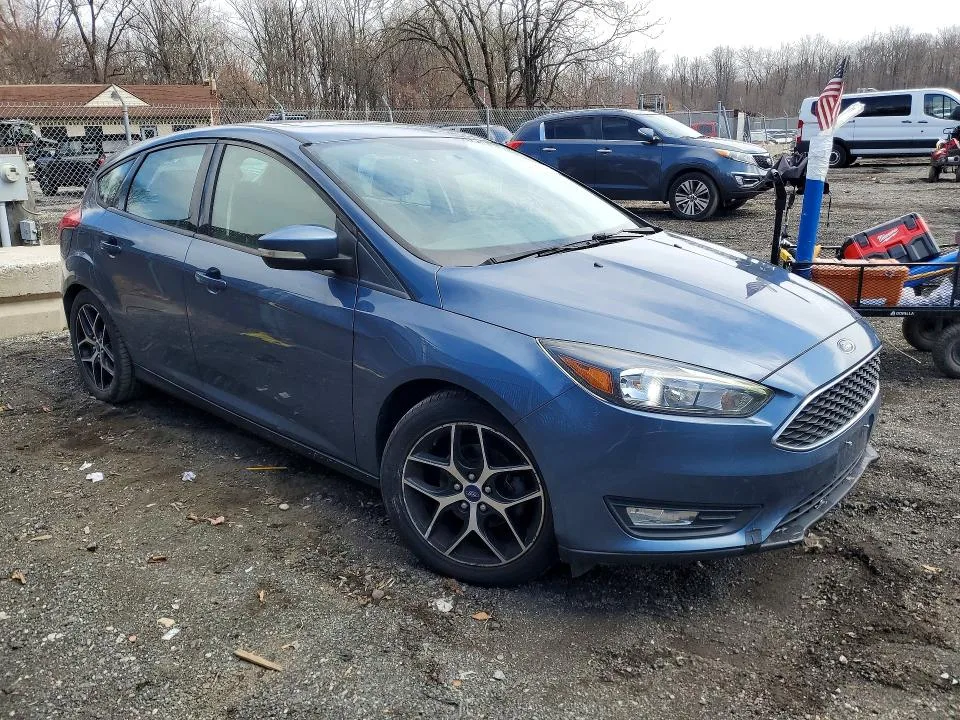 1FADP3M25JL214126 — 2018 FORD FOCUS photo 4