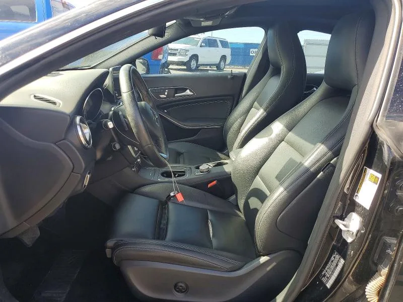WDDSJ4EB8JN528323 — 2018 MERCEDES-BENZ CLA photo 7