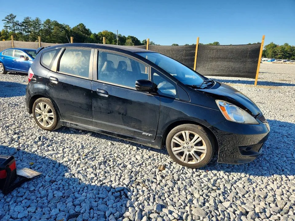JHMGE8H50BS004683 — 2011 HONDA FIT photo 4