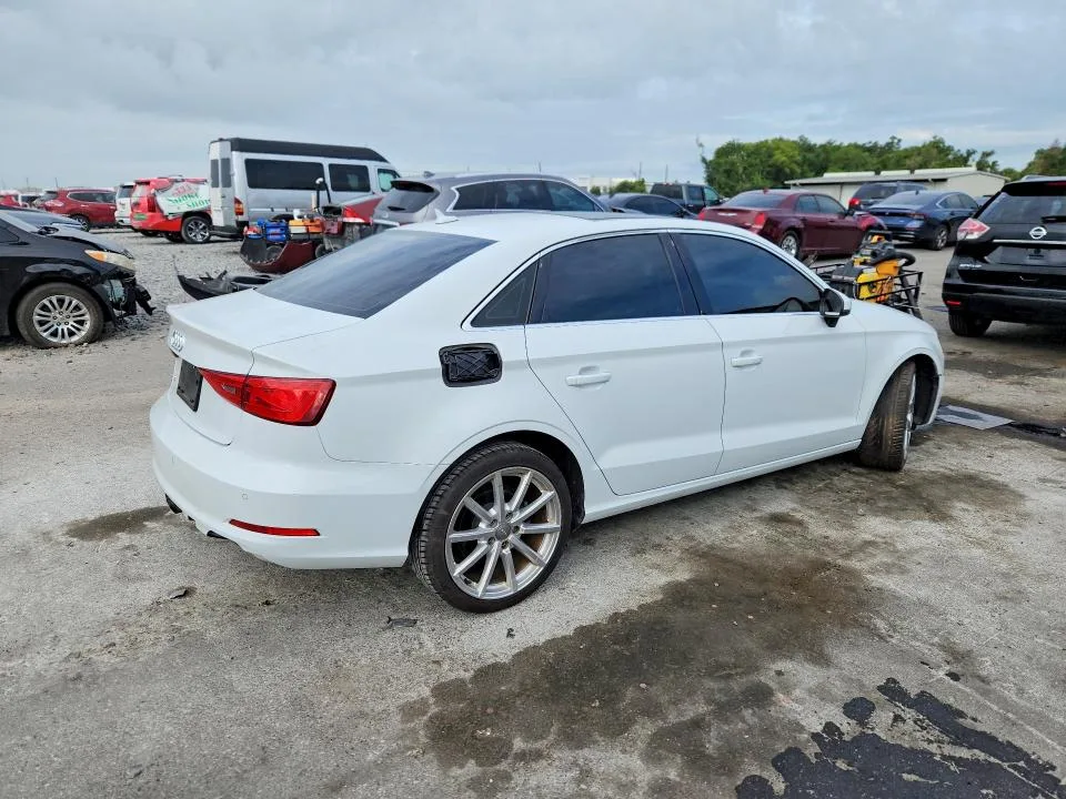 WAUACGFF9F1090927 — 2015 AUDI A3 photo 3