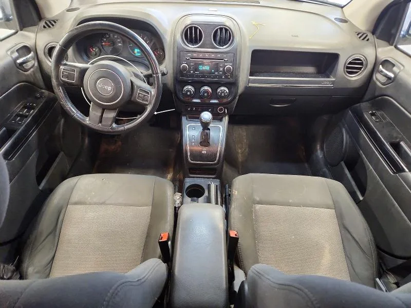 1J4NF1FB8BD283370 — 2011 JEEP COMPASS photo 8
