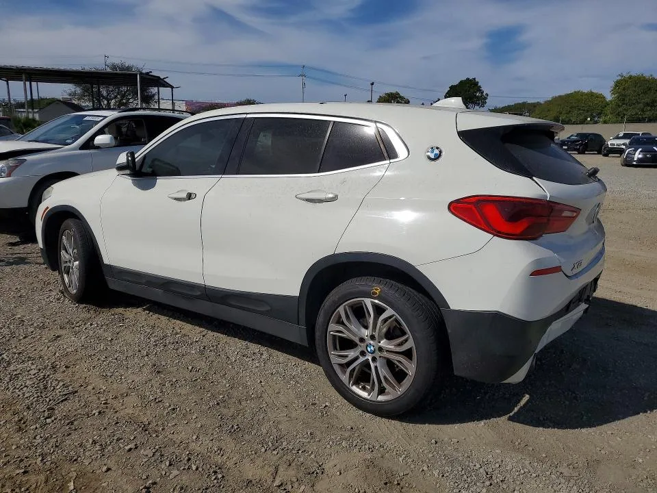 WBXYJ3C31JEJ64873 — 2018 BMW X2 photo 2