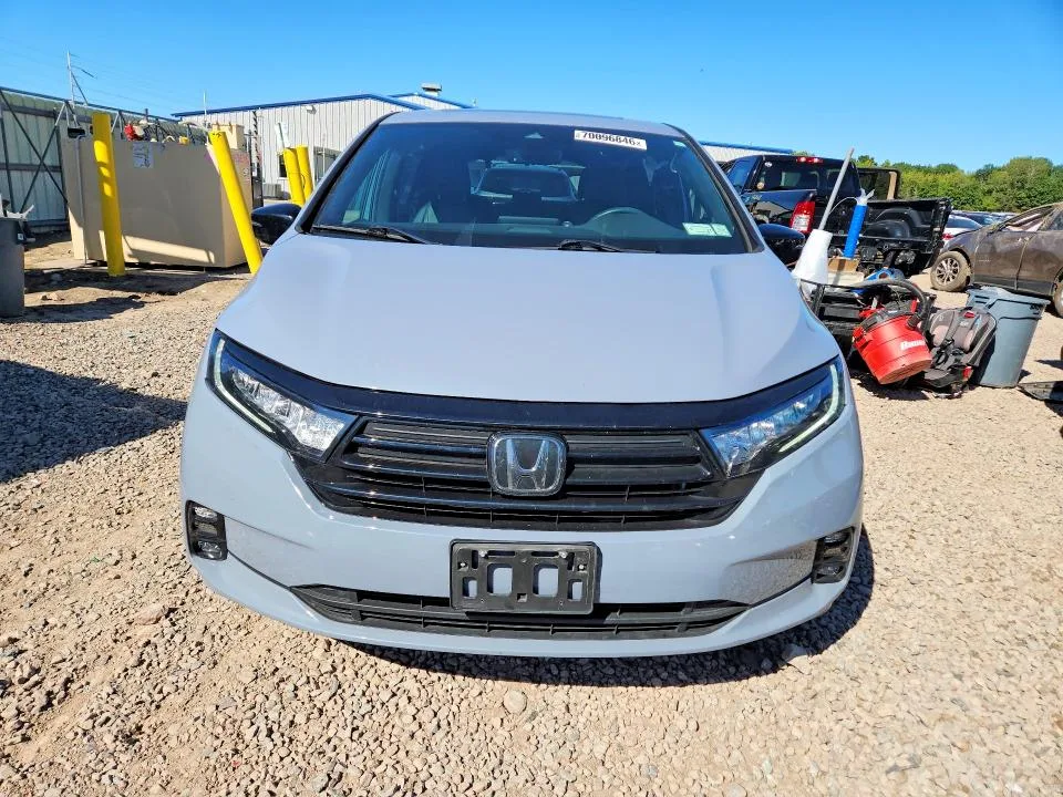 5FNRL6H79PB011321 — 2023 HONDA ODYSSEY photo 5