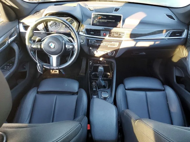 WBXHU7C31HP924653 — 2017 BMW X1 photo 8
