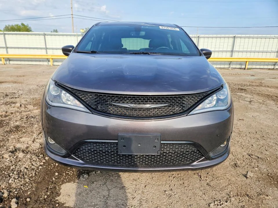 2C4RC1FG6LR269736 — 2020 CHRYSLER PACIFICA photo 5