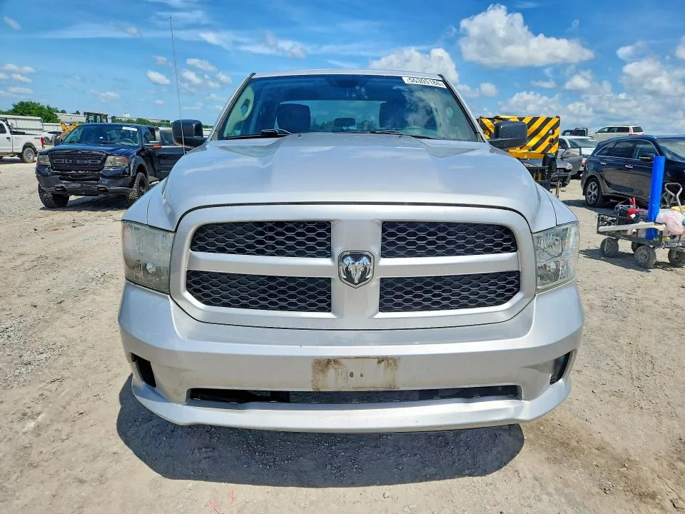 1C6RR7FT7DS631742 — 2013 RAM 1500 photo 5